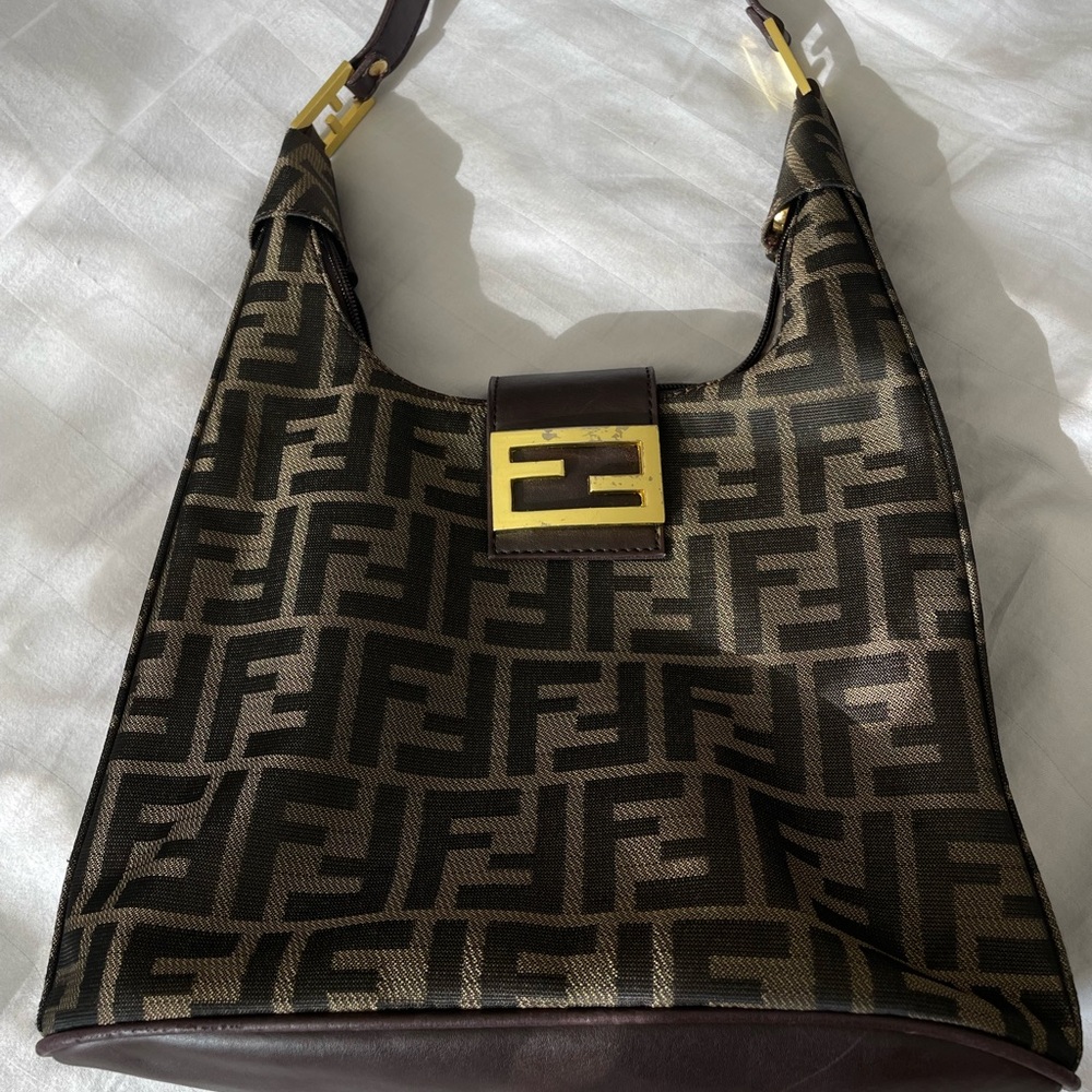 VINTAGE FENDI PURSE